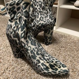 Leopard booties !